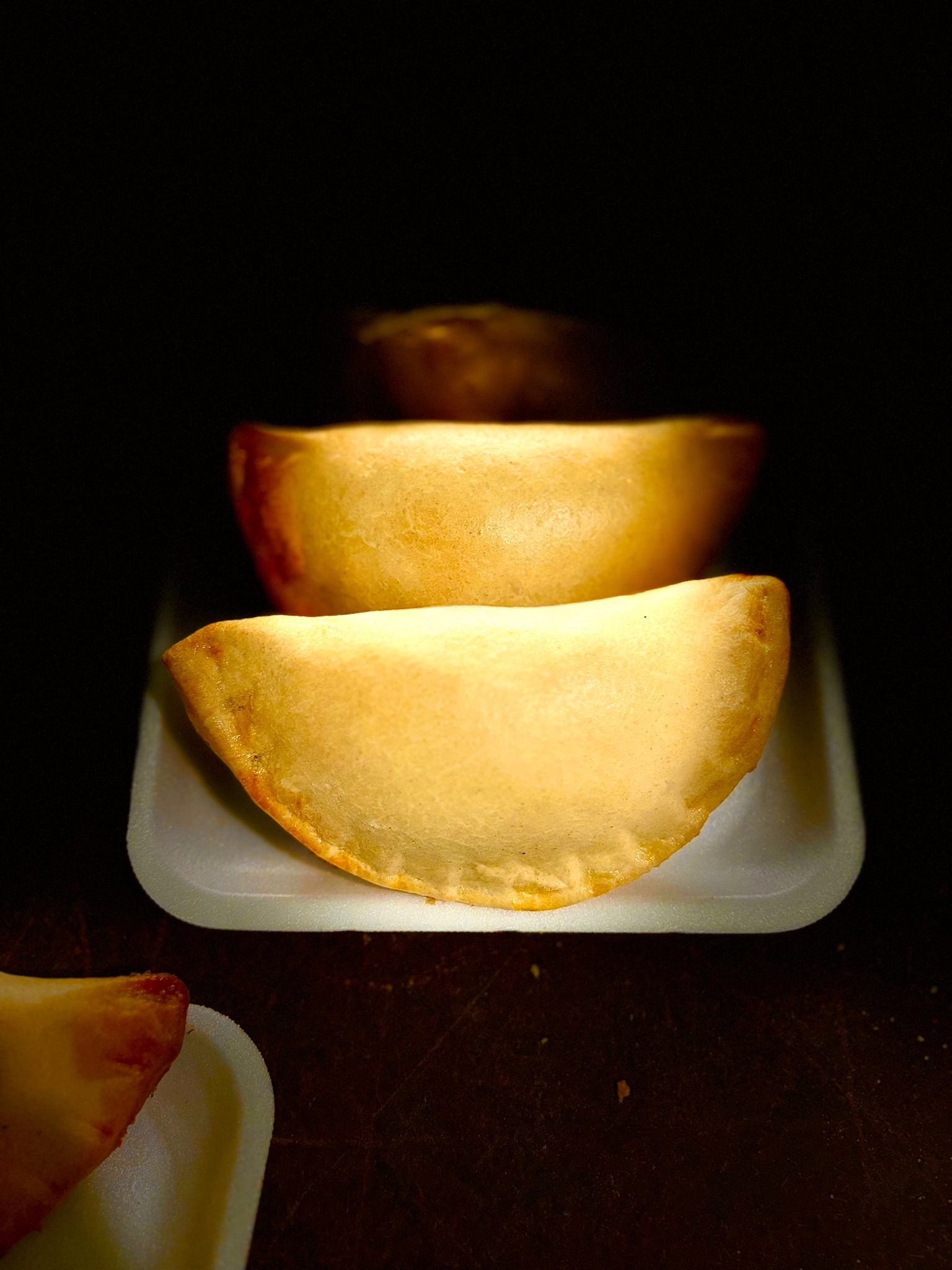 Bandeja de 2 empanadas de JAMÓN Y QUESO🥟