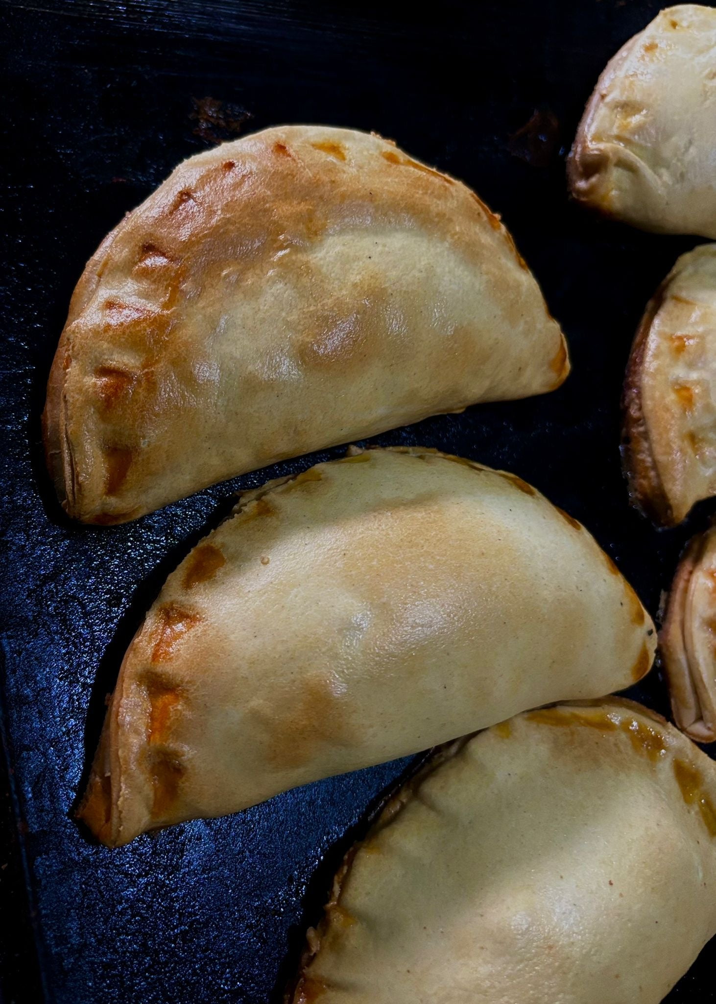 Bandeja de 4 empanadas de JAMÓN Y QUESO🥟